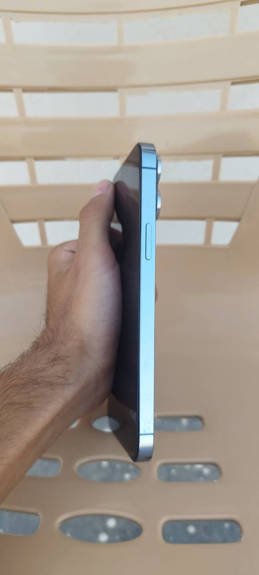 ايفون 13 برو ماكس شرق اوسط فول نضافه مامفتوح فقط مستبدل ضهر ليزر دون فتح 

بطاريه 78

ذاكره 256

نموذج M شرق اوسط AA/A

السعر 650

المكان جزيرة الخالديه

رقمي ***********
