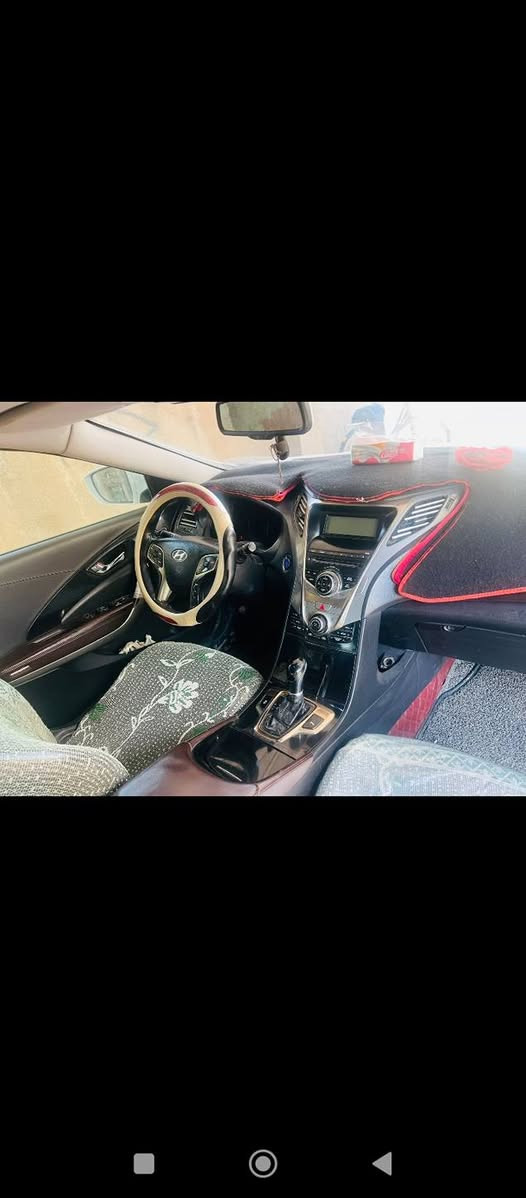 سلام عليكم
للبيع ازيرا موديل 2013 فول مواصفات 1/1 خليجي بسمي رقم بغداد كفاله عامه سياره نضيفه ما عايزه شي
للاستفسار ***********
