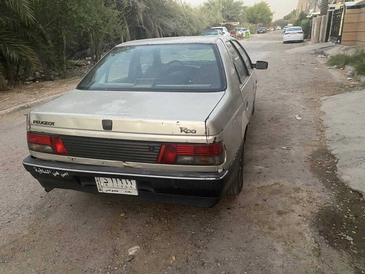سلام عليكم بيجو روى مديل 9 رقم بغداد نكليزي سنويه لل 30 بسمي سياره مكينه بيه بخار من لقبق شواصي سليمه نقصه تبريد غاز فقط دواخل نضيفه حداده 80بالميه اكسل كارينا لا ونه ولا صوت ناعم  كهربائيات شغاله ونقص يده مال لايت بيه طكت العالي ميشتغل وبيه تلكيطات بالكشر مكانه بغداد شعب سعر 25وبيه مجال قليل  وترهم مراوس بيجو روى انصف وانطي فرق ماكو شكال شراي تصال او واتساب ***********

