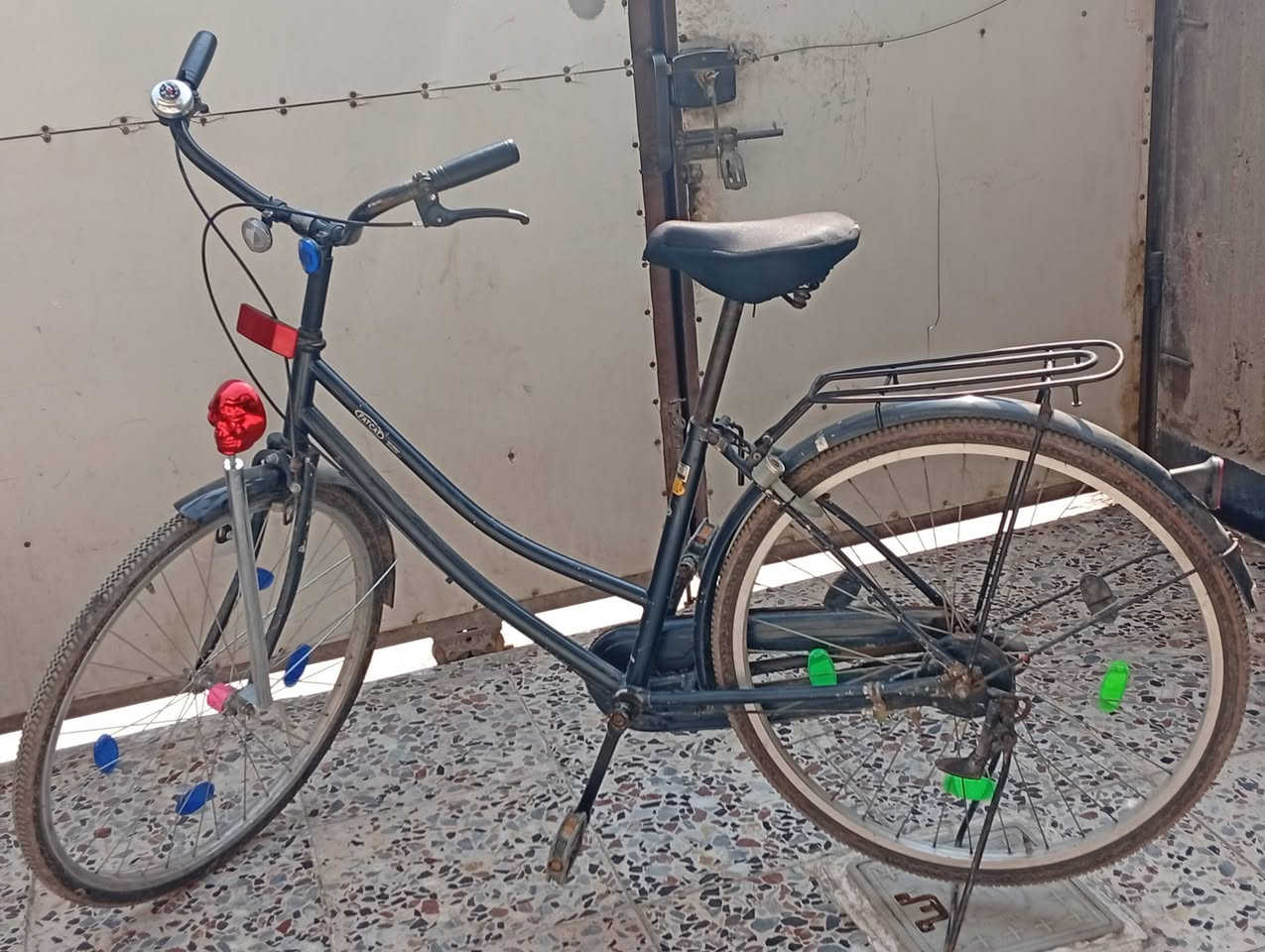 السلام عليكم بايسكل بناتي حجم 26 السعر 85 وبي مجال قليل البايسكل نضيف حيل اذا شراي طب خاص مكاني بغداد بسمايه


**إذا كنت صاحب هذا الإعلان وتريد حذفه لأي سبب، رجاءا أرسل رسالة إلى الدعم الفني**