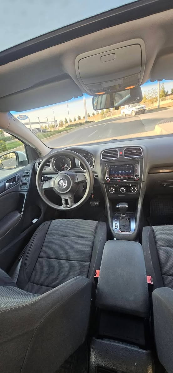 فرۆشتن
گۆڵف 2011 خلیجی سڵاید فول مواسەفات
مەکینە 16 بێ تۆڕبۆ مەرغوب 
زۆرکەم ڕۆشتوە تەنها 153هەزار
لەنزیک لەرەسم جوانترە  بێ شوختو چاڵو سارد پێشو پشتی کەپس بەقەد2017 پاک ماوەتەوە
دودرگای پەمپە بیلادیە بێ ئێرباگ 
نرخی 94 مەجالێ کەم
شوێن سلێمانی
***********
