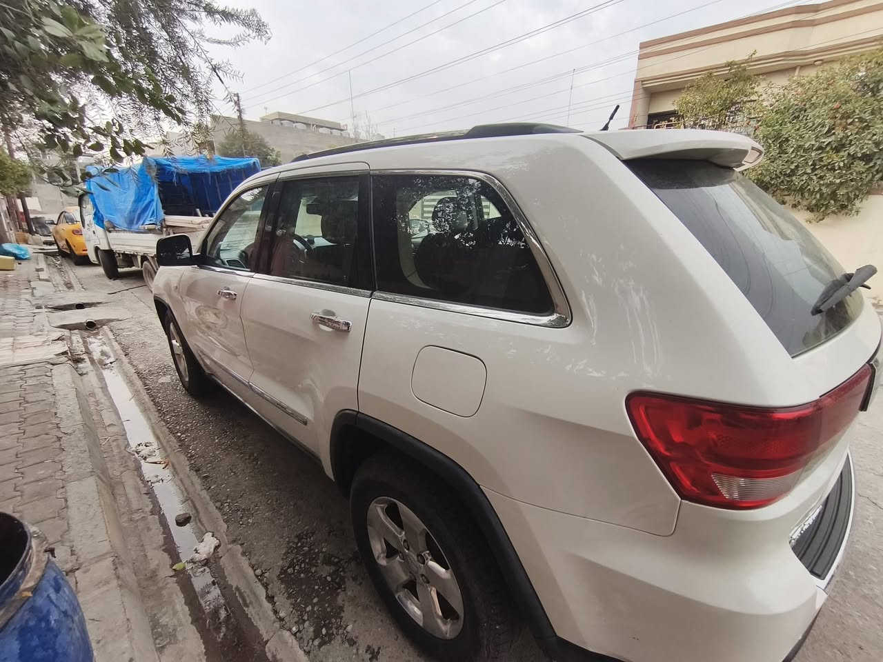 السلام عليكم  سياره خير من الله فول موصفات جيب شروكي خليجي 8سندر   بانزين عادي انسى دوانز  سياره مال بيت مجرد للمكتب اروح وارجع للبيت جنطه كهربائي  كشن جلد تدفئه واسترين تدفه كشن كهربئي  خزن يعني من تصعد يتقدم تنزل يرجع  لونها كلش حلو داخل السياره كلش يخبل عنواني كركوك السعر عل الخاص رقمي اسيا ***********رقمي زين ‭0783 296 8198‬ السيارة بسمي وشرط❤️ملاحظه صرف بانزين اقل من 6 انطيك بشرط
