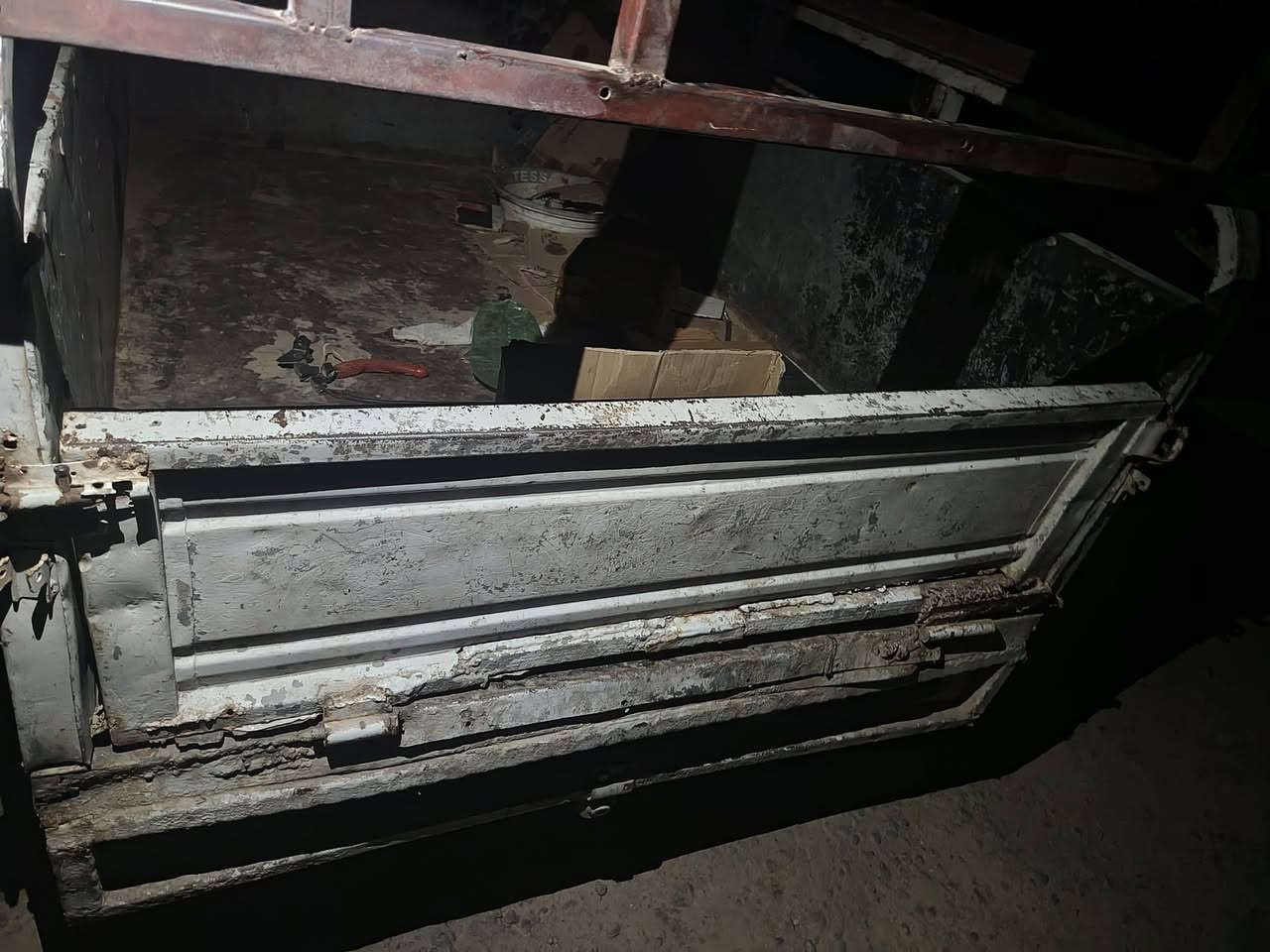 السلام عليكم شباب عندي هاي ستوته للبيع شغاله كل شيء ما بيها بس كلتشات ضعيفه لا صرف ولا بخار كركوك مكاني سعر 450 وبيها مجال📞***********
