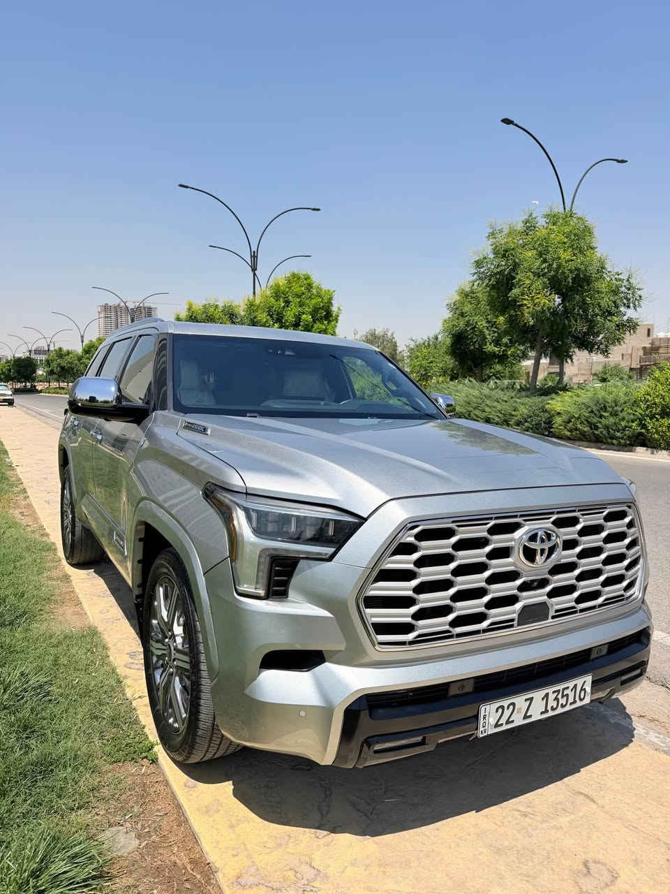 2023 Toyota Sequoia
 Capstone 

سيارة رقم شمالي 

عدد السلندرات ؛ 6 سلندر
حجم المحرك ؛ 3.4L
القدرة الحصانية ؛ 437hp
توربو ؛ 2
نظام الدفع ؛ مع نظام رفع 4x4
فتحة السقف بانوراما
نوع الفرش ؛ جلد - كهربائي 
وسادات هوائية ؛ 8 
كاميرا +  شاشة 
رادار 
حساسات

قياس الإطارات ؛ 22 إنچ
 

***********

تويوتا سيكويا ٢٠٢٣ - toyota sequoia capstone 2023
قەپات مواسەفات
٦ پستن هایبرێد
بێ بۆیاغ 
سقف پانۆراما
شغال
کوشین جلد و هیتەر سارد و گەرم
کوشین کارەبا 
کوشین VIP
تەنها ئێرباگی سوکان سیستەم
کامێرا ٣٦٠ پلە
نرخ 62500$
***********
———————— أربيل, العراق
