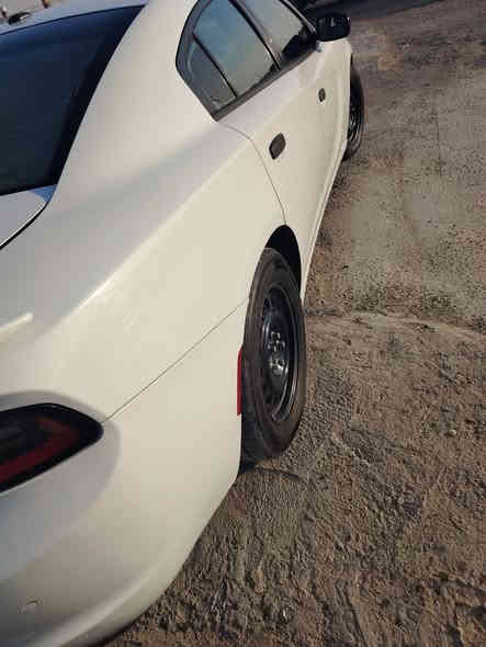 سلام عليكم  جارجرهيمي فور ويل بوليسي 2018 بجم كبس ماشيه 285الف ميل  حداديه كير محرك جيد جدا مكلف بلنشر  الي حابب يتواصل مع صاحب السياره هذا رقمه ***********
