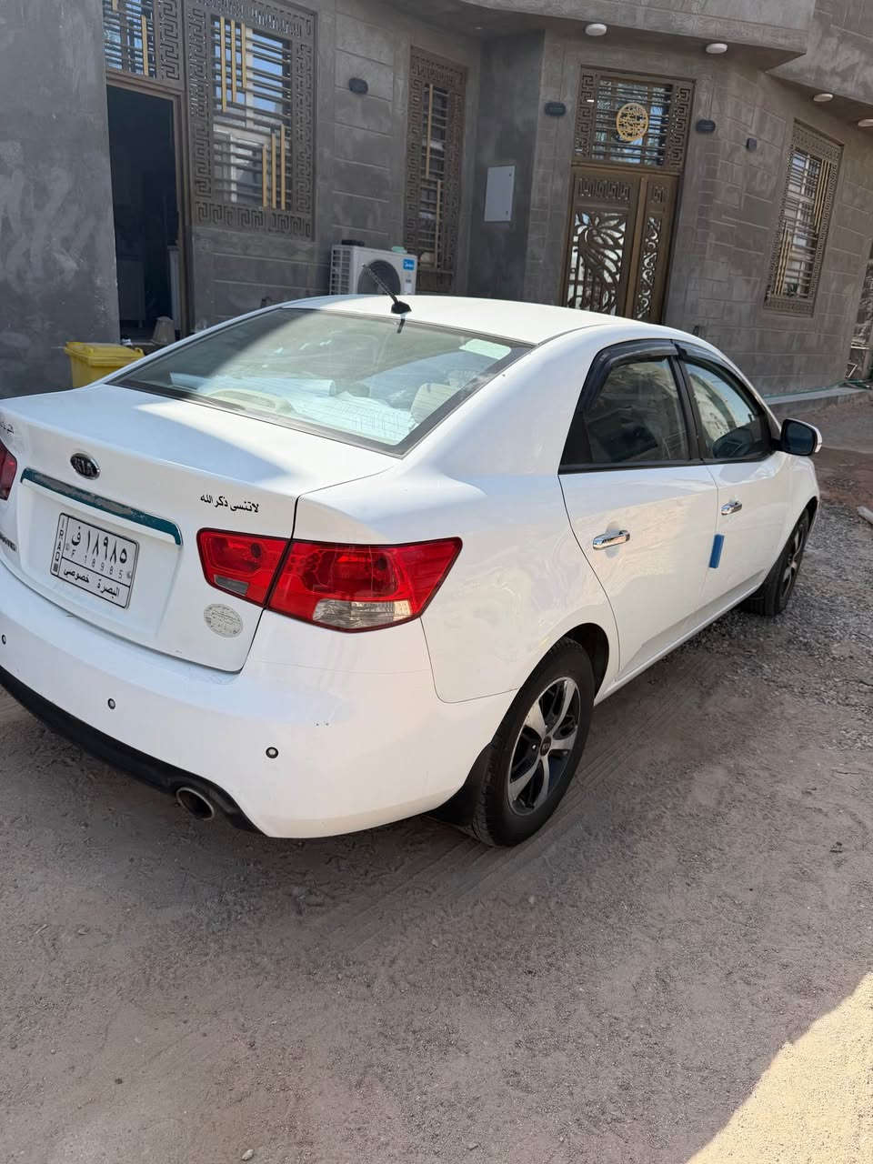 السلام عليكم كيا سيراتو خليجي 2013 محرك 1600دوش 
السياره مكفوله ضربه وصبغ وتبديل وبارد مكفوله حته من التكحيل جاهزه ما بيه نقص حداده تخم تاير محرك كير بدون فتح ماشيه 186 رقم بصره تحويل سعرها120 وبيه مجال بسيط للشراي عنواني ابي الخصيب 
*********** ابو الخصيب, البصرة
