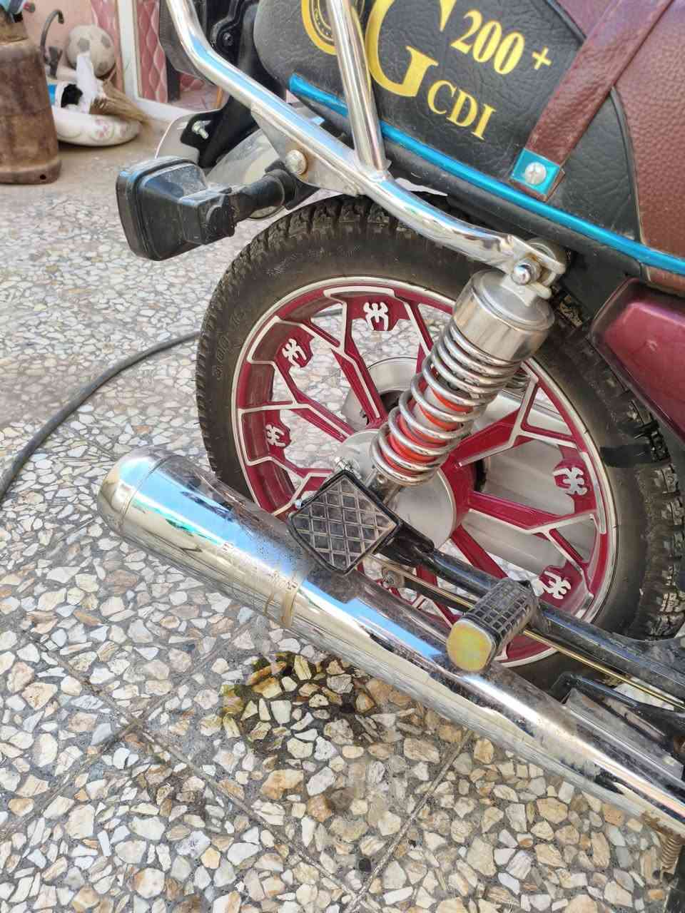 السلام عليكم عمي دراجه سيفاني للبيع موديل 25 اوراقها سكانر دراجه مكفوله رايدها ب 750 مكانه طويريج ***********
