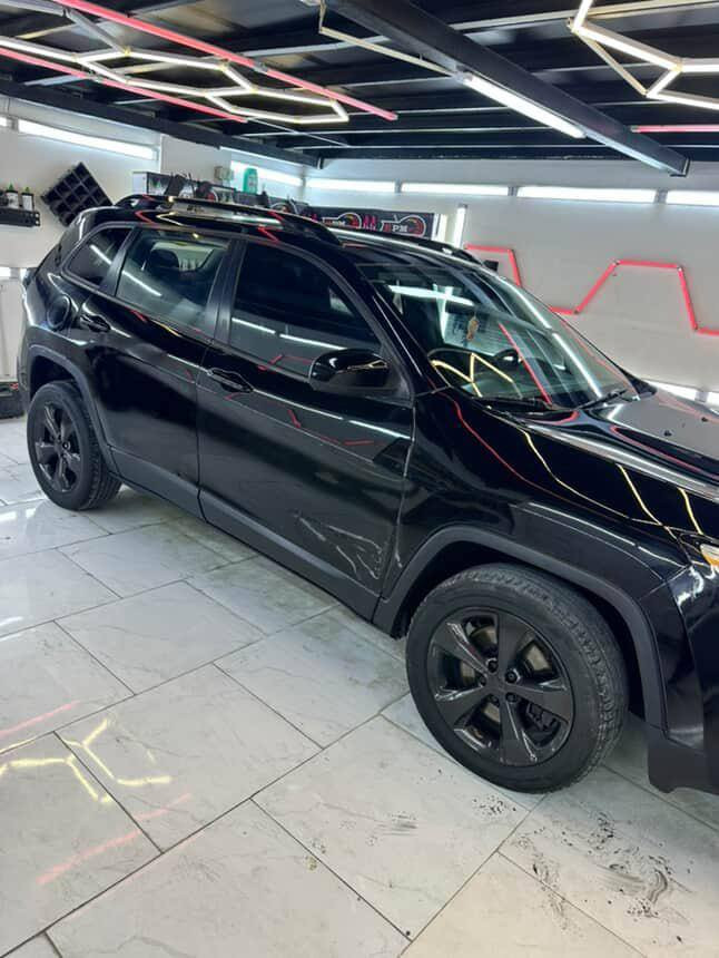 جيب بزون 2018 حادثهه جاملغ وبنيد وبيهه مكانات صبغ سعرها 110 بيه مكانات صبغ
للتواصل ***********
