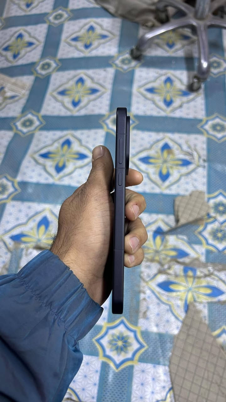 السلام عليكم ون بلص 15 نظافة 100 بطارية 100 ذاكرة 512 نسخة عالمية انتبه عالمية مو صيني ملحقات فقط شاحنة كارتون ضاع مني للبيع السعر 1200 ميعجبك السعر اعبر المنشور مكاني بغداد حي اور بي مجال قليل ***********
