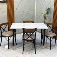 ميز خشب • كشنات جلد • ٤ و ٦ كراسي