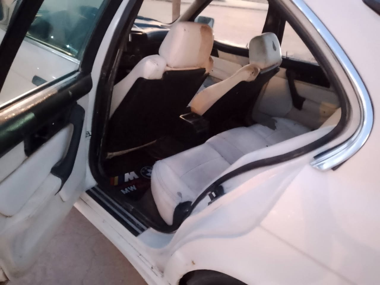 سلام عليكم بي ام 525 كير عادي موديل 92 
تبريد 
محرك اليوم شديته 
كل كهربائيات شغاله 
فتحه
رقم بغداد مداور ثاني يوم 
دواخل ام 
ويل ام جديد
مراوس أو بيع 
عنوان النجف الاشرف 
سعر 50


**إذا كنت صاحب هذا الإعلان وتريد حذفه لأي سبب، رجاءا أرسل رسالة إلى الدعم الفني**