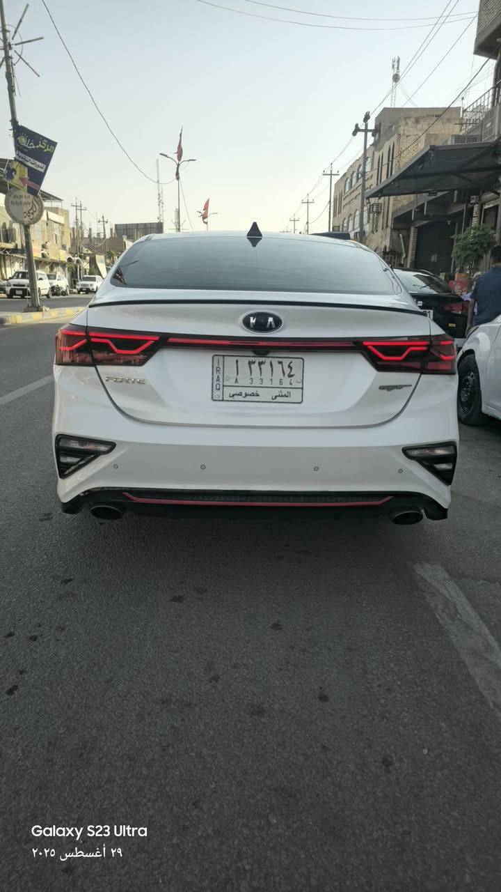 السلام عليكم كيا فورتي  GT 2020 للبيع 
كيا فورتي جيتي( سبورت) أعلى فئة بالفورتي رقم مثنى معوقين 
فول مواصفات 
بصمة تشتغل + ابواب + جنطه
فتحه سقف روف
دبل اكزوز صوت وفصله بلاد 
ستيرن حرف D
شفتات ستيرن
تحكمات ستيرن 
كشنات جلد 
كشنات تدفئة +تبريد
اناره ترحيب بالابواب 
اناره داخليه مع شعار GT 
اناره داخليه مع GT 🤍💙💚
اناره بالابواب ٧ الوان 
تبريد قطعتين 
كشنات ختم مع شعار GT 
كشنات خياط احمره بلاد مع رمز GT
حساسات خلفيه + اماميه 
رادار امامي + خلفي+ جانبي
نقاط عمياء
تحديد مسار 
قياده ذاتيه 
منع خروج عن مسار
بريك تلقائي 
مانع اصدام 
شاشة حجم ١١ انج 
ابل كار بلي + اندرويد 
كامره دواره تفاعل مع ستيرن 
مداخل usb 3 منافذ 
شحن واير ليس 
اشاير بالمري 
مري قلاب 
صندوق ذكي يفتح عنده الاقتراب 
عنده الاقتراب من سياره تفتح ابواب 
٣ وضعيه قياده ايكو + نورمال + سبورت 
صوت اكزوز يختلف عنده تغيره وضع قياده 
ويل عادي 
لد امامي + خلفي 
عدسه فراشه 
عدسه زنون بلاد 
اناره سقف لد بلادي 
بوصه 
مري وسط تعتيم 
اناره چكمچى
مساحه تخزين في سقف 
داخل سياره كامل جلد 
قماره شامواه بلاد
اناره دشبول علي ناصي 
مانع انزلاق 
شاشه عرض اعطال كبيره
السياره بيها 5 قطع صبغ ابيع حزام حتى لا اتعبك وتتعبني
السعر 118 وبيه مجال بسيط 
للإستفسار الاتصال على الرقم 
*********** متواجد واتساب
