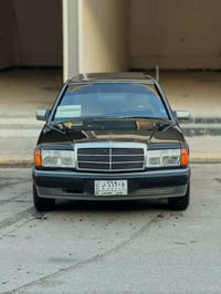 مارسيدس 190 • ١٩٩٠ • اوتوماتيك