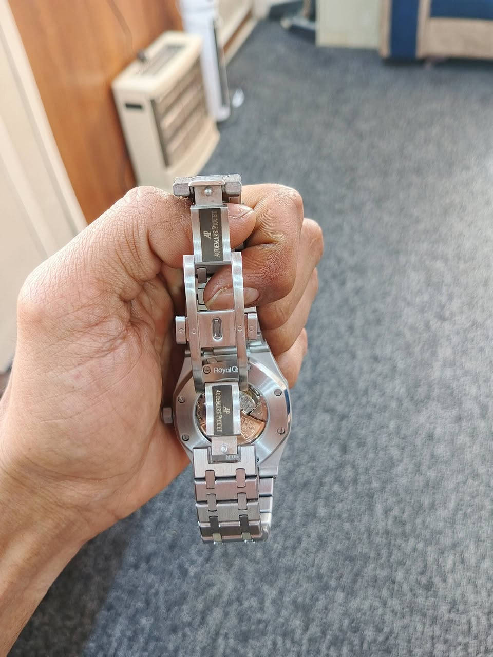 ساعه من ماركت AP مال امزون أوتماتيك فول كوالتي وختومات ضهر كشف عل تم 70 الف


**إذا كنت صاحب هذا الإعلان وتريد حذفه لأي سبب، رجاءا أرسل رسالة إلى الدعم الفني**