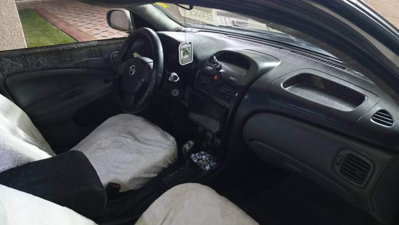 السلام عليكم للبيع سني 2009 رقم اربيل دولي سنويه لحد 2029 تريد تحويل تريد وكاله ضرره ثلاث قطع جاملغات اماميه وبنيد بدون دواخل باقي التفاصيل اتصل ***********
