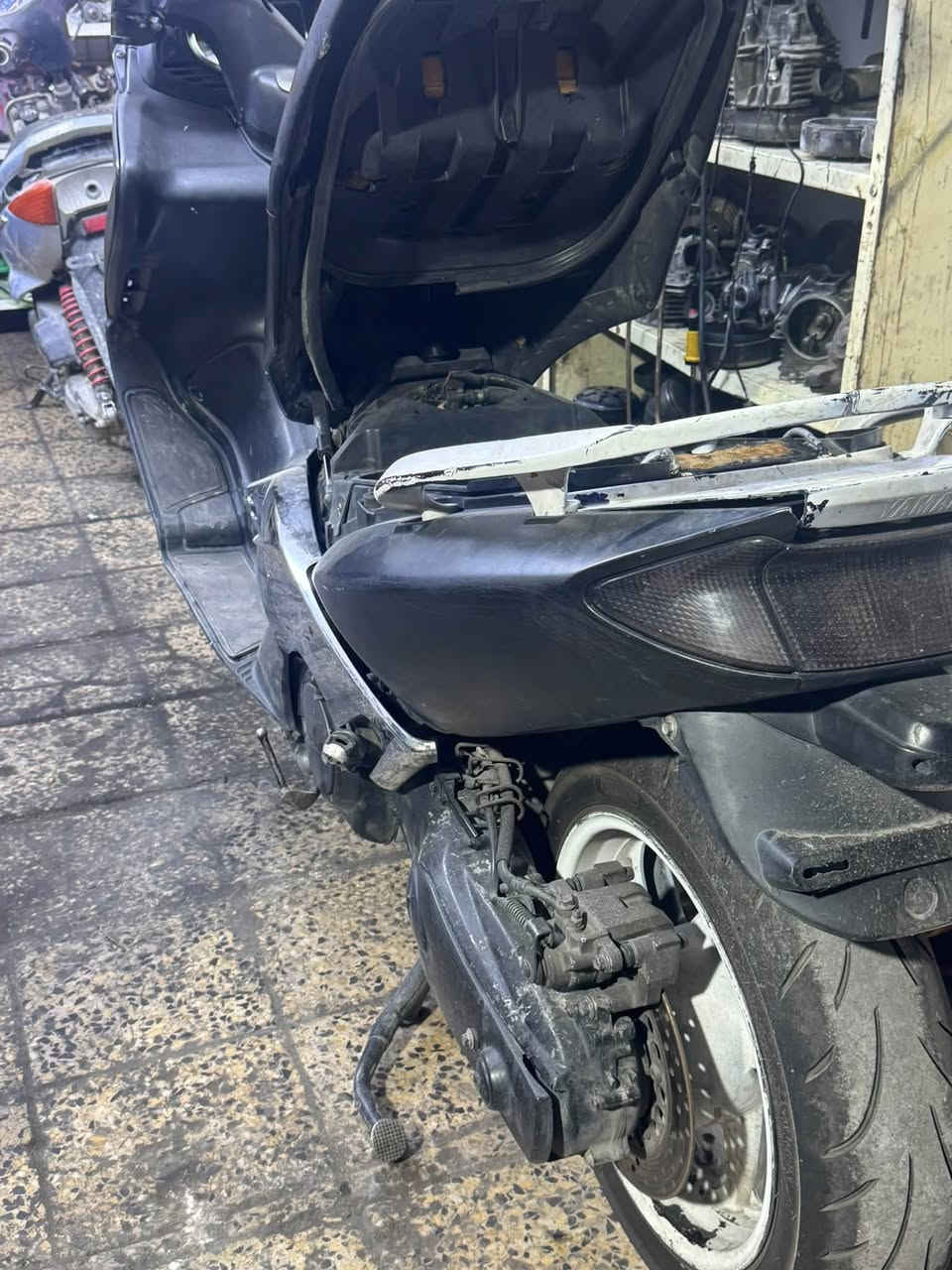 تي ماكس ٢٠٠٨ اي بي اس نادر
كلج امامي كصب خلفي بليني بس كلجات صالت علية مليون و ٢٠٠
كلج ذهن بلادي ومابي بي مشكله ولا هاف شرط المعدل اذا ٢٠٠تاخذه بلاش
اشايل موجوة كامله نقص بس ترايش وشبارة 
مكينه كفاله عامة كلجات مكينه كلشي
صالنصه مال ٢٠١١ كله تمام ومرتبه 
١٨ وبيه مجال لطيبين مكاني بغذاد جامع نداء
*********** للاتصال وتساب ورصيد موجود
