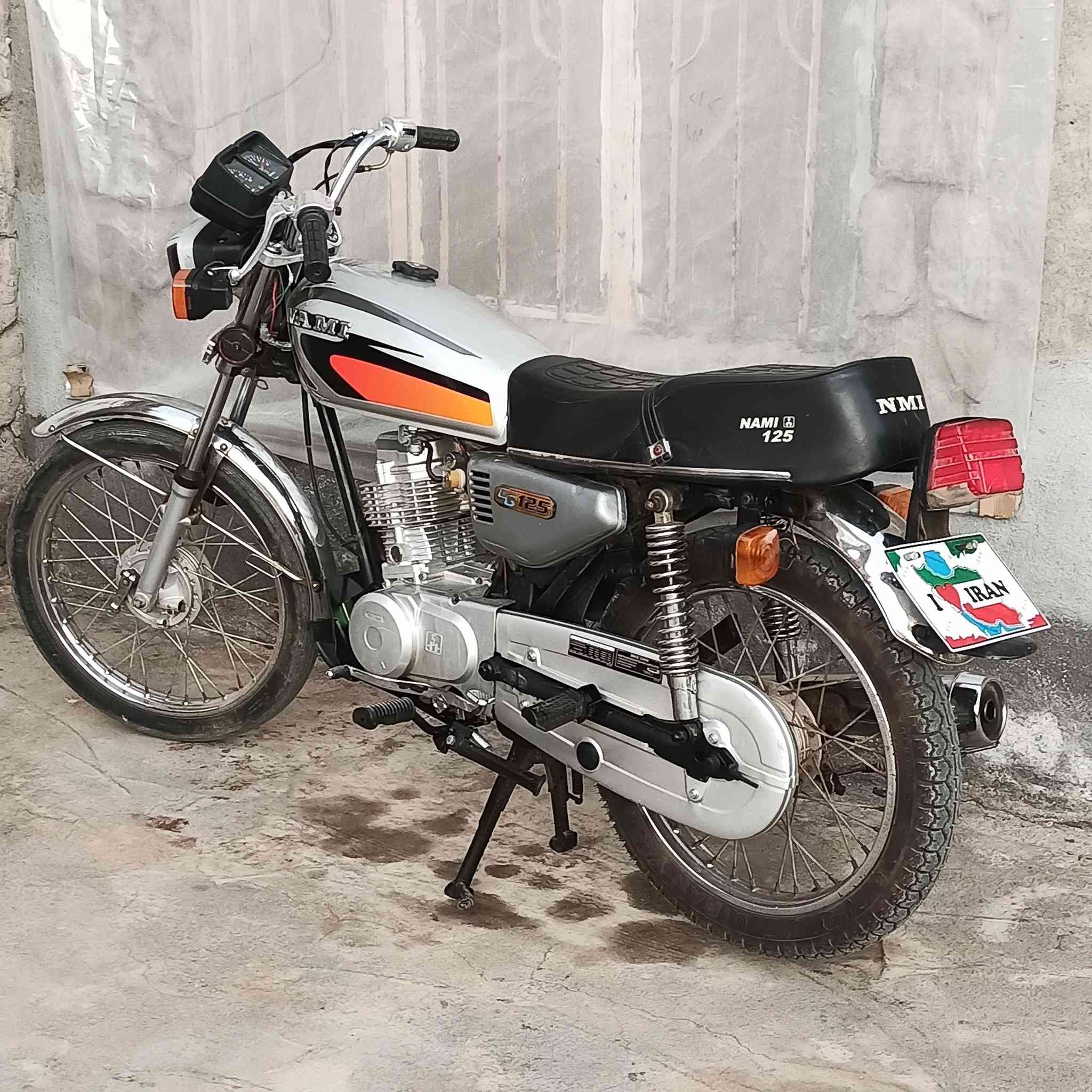 السلام عليكم.
متاح دراجه نامه باب لاول مديلل 22
اوراق لايحتهن رطوبه وبيهن ارقام ماواظحات شبه لاستنساخ  ابيع هل موجود . وكيله بشارع بغداد مجاور  سيد خلدون ثالث محل معرظ الشمس  شراي يدلل 
***********
