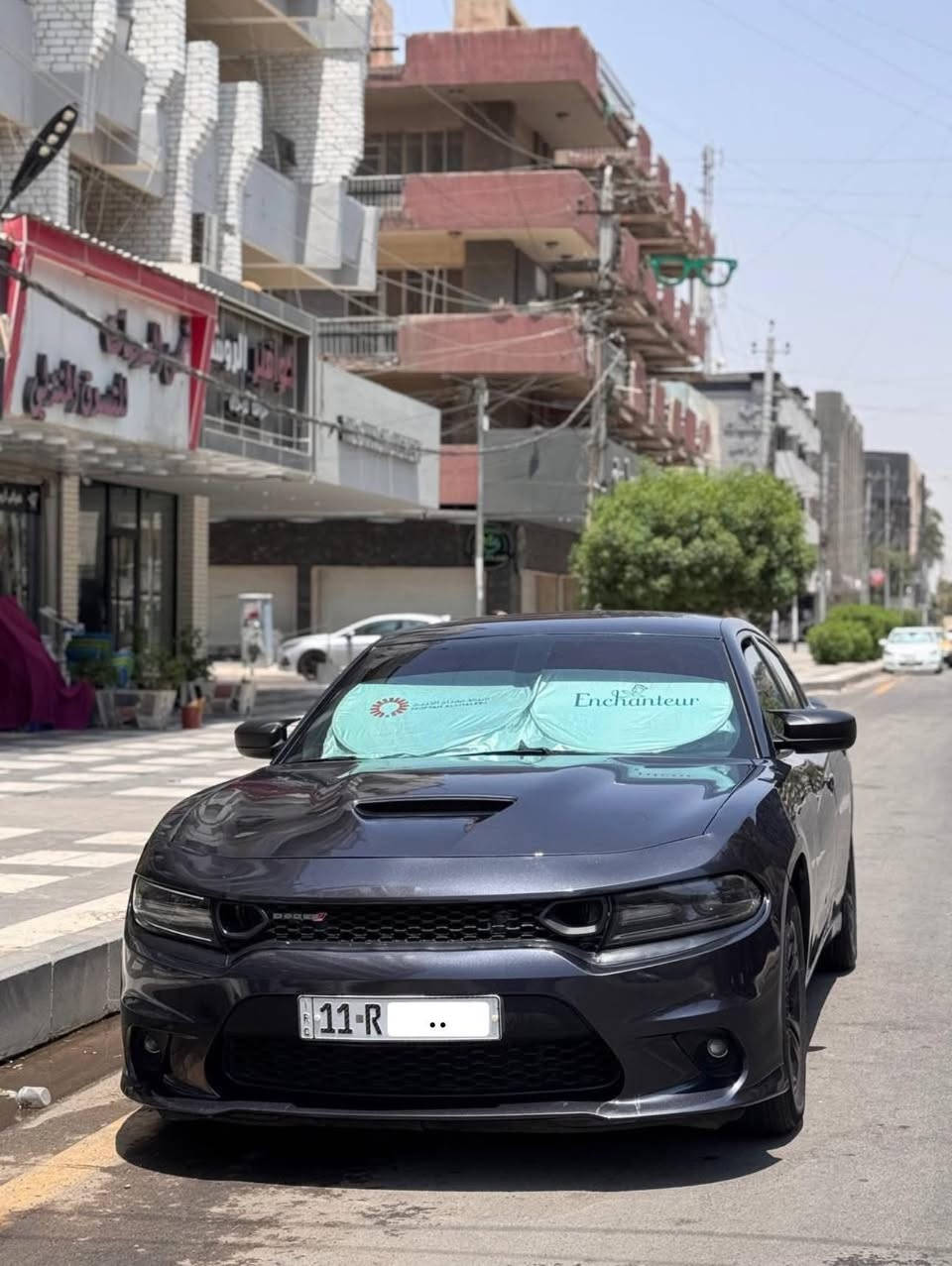 دوج چارجر للبيع
السلام عليكم

چارجر للبيع مديل ٢٠١٦ 

السيارة sxt محدثة بچم وظهر SRT 

حادثهة جاملغ وبنيد 

وبيهة بيبان ثنين "باب سايق والخلفيه عكس السايق" 

مصبوغات اثر شخوط بدون دواخل

السيارة عليهة ادامة كاملة

واكفلك مكينة وگير 

عليهة منظومة تبريد جديدة 

تخم تاير و ويل ١٨ جديد 

السيارة شاشة جبيرة

مري قلاب وبيهن هيتر 

سستم سماعات Alpine 

السيارة مال جناي وما متعوبة 

ب اسمي وتحويل مباشر

مسويلهة بولش هذاك الاسبوع 

مكانهة بغداد العرصات 

سعرهة ١٦٣ وبيهة مجال حگ الجية 

وهذا رقم تلفوني 

***********
