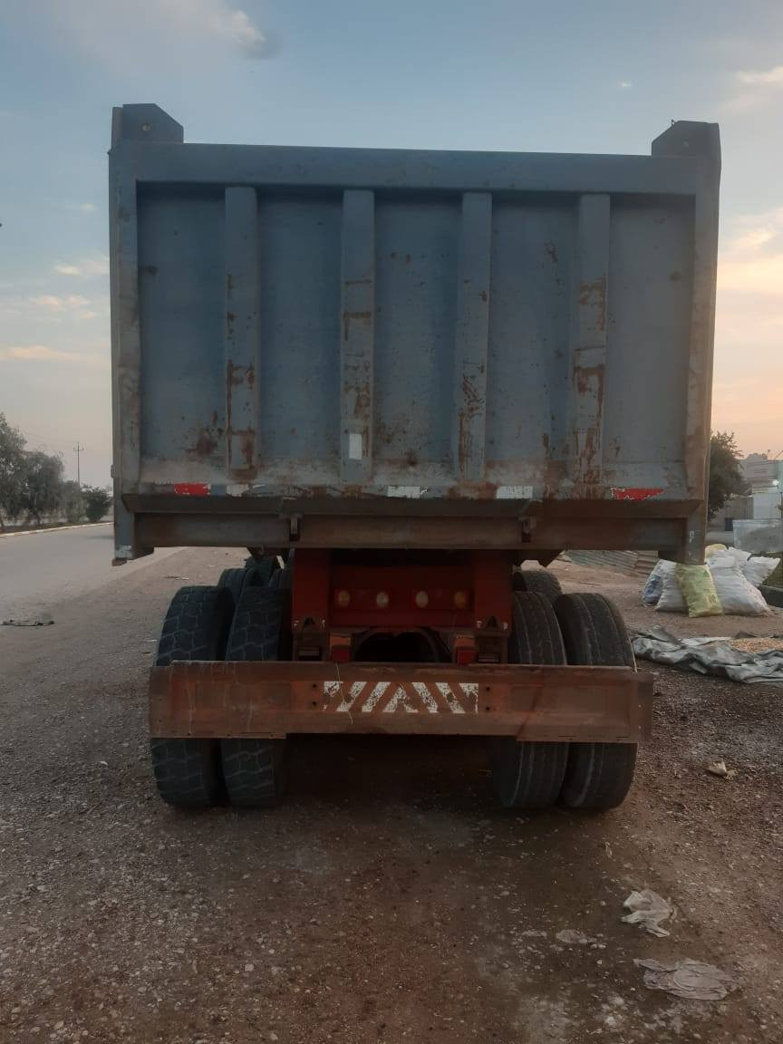 السلام عليكم 👋
البي للبيع 
الموديل بالسنوية 1992
المحرك 35 دبل تيربو
الگير 160
باج بطن شاصي ( شاصي مكفول و مبطن )
عربانة حدادية ٣ دناگير ذرعتها ٣٠ متر
السيارة راس و عربانة مكفولة من عيب بالشاصي او گلبة 
المحرك لا صرف و لا تبخير 
العربانة شريط لعاب تاير ٢٤ و الراس ٢٢.٥
رقم بصرة 
العنوان الانبار 
*********** استفسار
