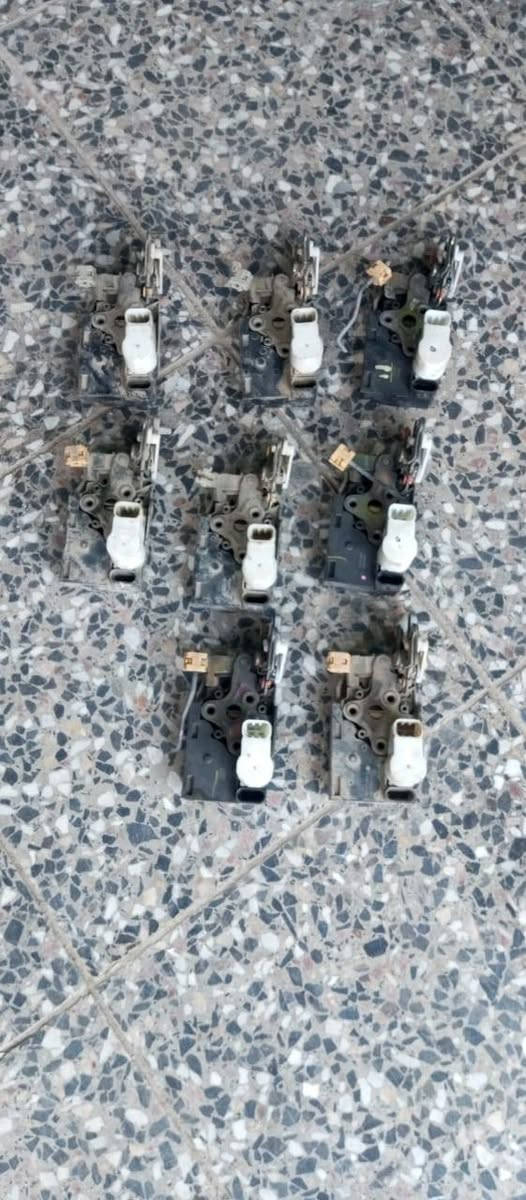 السلام عليكم مجمع الشمري يتوفر قطع غيار تاهو جسم يوكن رقمي ***********
