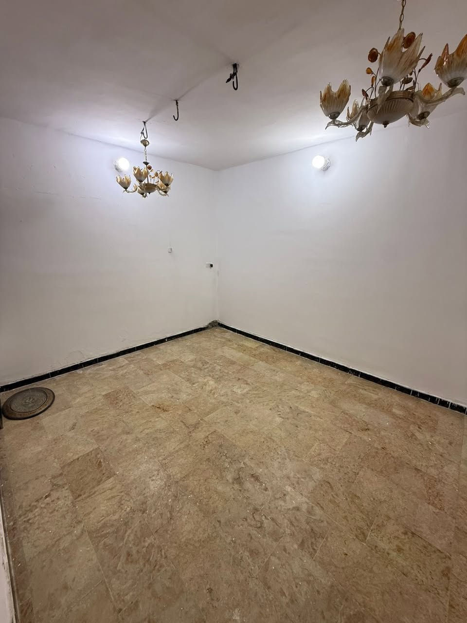 اللهم صلي ع محمد وال محمد ايجار ايجار طابق ونص غرفتين وصاله واستقبال ومطبخ مع مطبخ ايجار  حي السواق  موقع  متاااز  في جداا   استفسار اكثر ***********ارجو متابعه الصفحة ليصلك كل ماهو جديد من عروض العقارات #اهلا وسهلا بيكم #الصفحة #النجف
