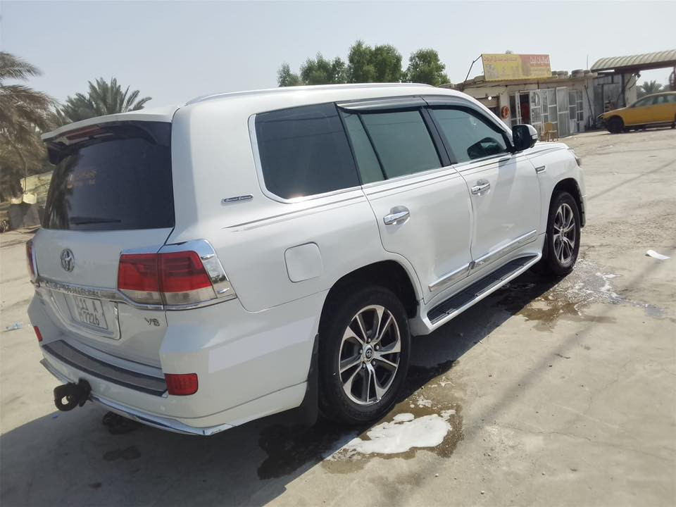 سلام عليكم البيع لاندكروز موديل 2009 محدث داخل وخارج 21  تحديث اصلي صبغ حزام رقم بغداد نكليزي سنويه 2030 مكين 8سلندري مكين وكير وتبريد كفال حداديه تخم تاير كهربا كله جاهز  سعر 255وبيه مجال الشراي مكاني بابل ‏***********
