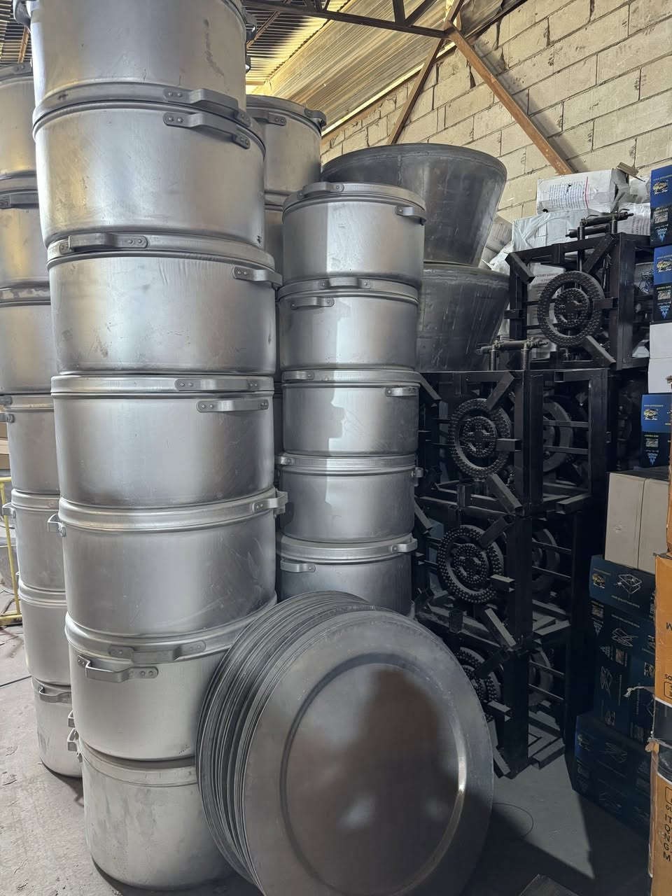 متوفر 
لدينا كميات كدور فافون وطباخات جملة ب اسعار تنافسية 

موقعنا 
الفرع الاول :النجف حي عدن سادين المطحنة 
الفرع الثاني: النجف خان المخضر سوق ابو عربيد
للتواصل ومعرفة الاسعار والتفاصيل 
***********
***********
متوفر توصيل لجميع محافظات العراق
