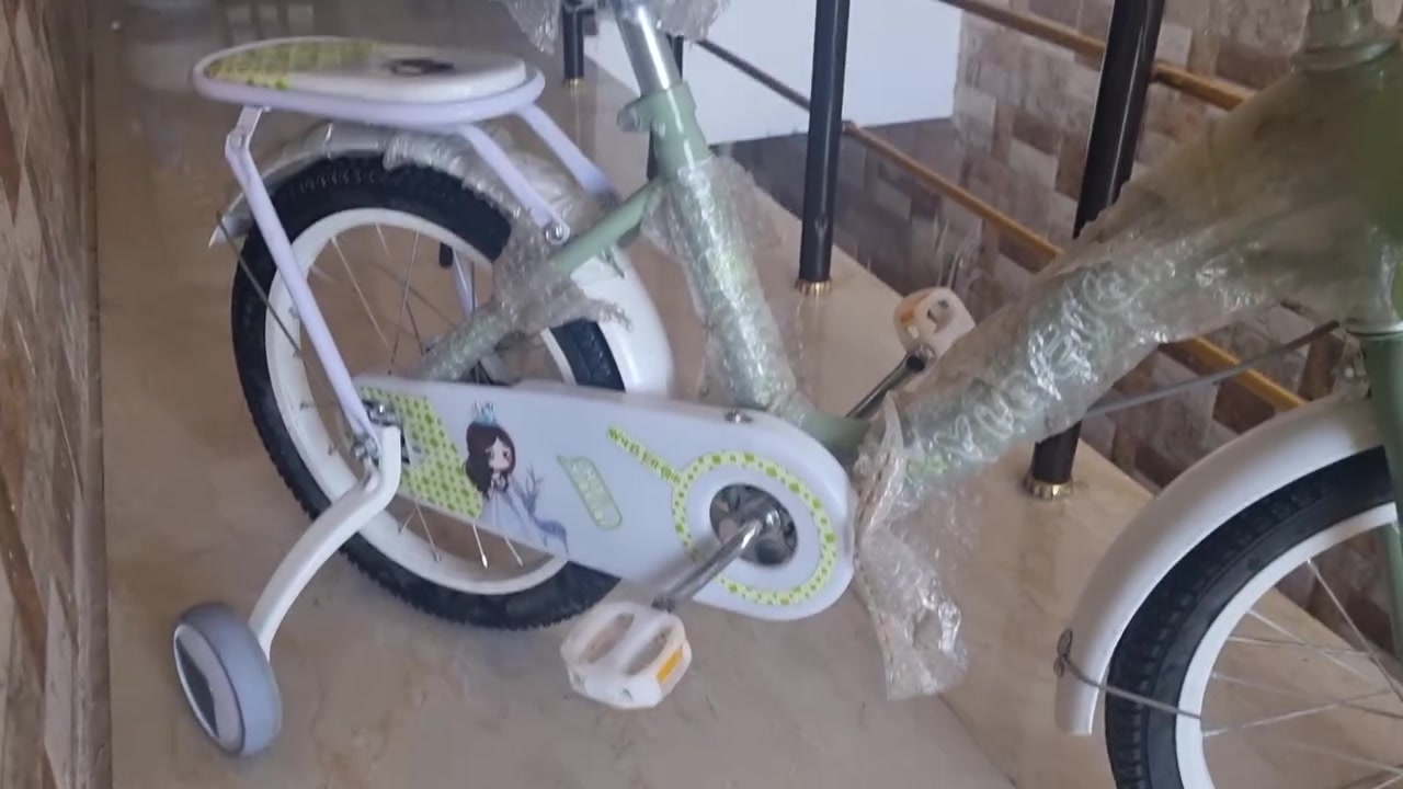 🚲 للبيع بسكليت بحالة جديدة جدًا
ما مستعمل أبدًا وبعده الأكياس عليه ✨
سبب البيع: نريد نجيب قياس أكبر
فرصة ممتازة للي يريد شي نظيف وبسعر أقل من السوق
للمهتم يراسلني خاص


**إذا كنت صاحب هذا الإعلان وتريد حذفه لأي سبب، رجاءا أرسل رسالة إلى الدعم الفني**