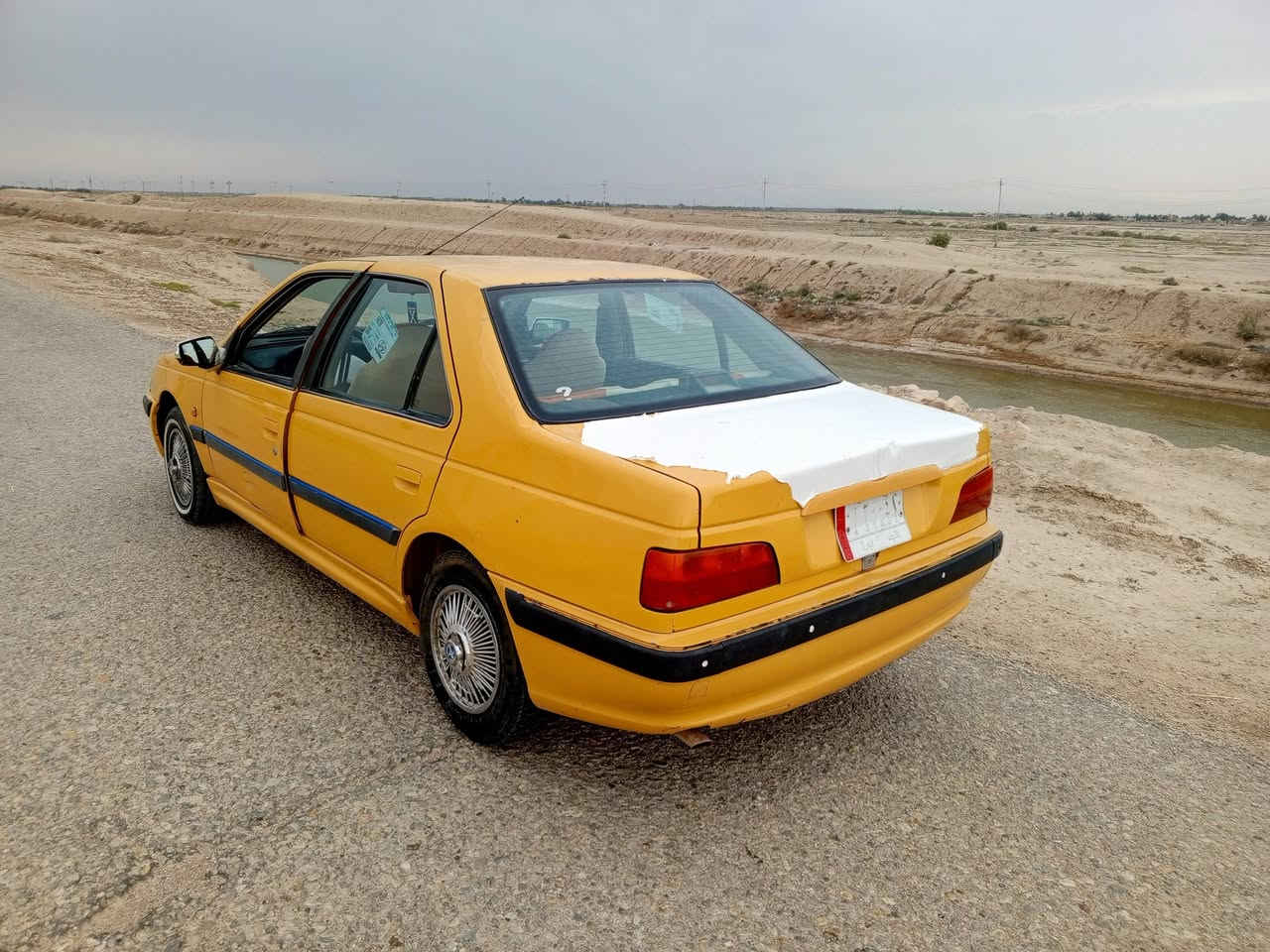سلام عليكم بيجو بارص موديل15 جاهزه   مكينه كير حداديه تبريد كهربايات كله جاهزه تخم تاير شاد جديد  للبيع السعر 36وبيه مجال او مراوس   مكاني شاميه   التصال ع ***********
