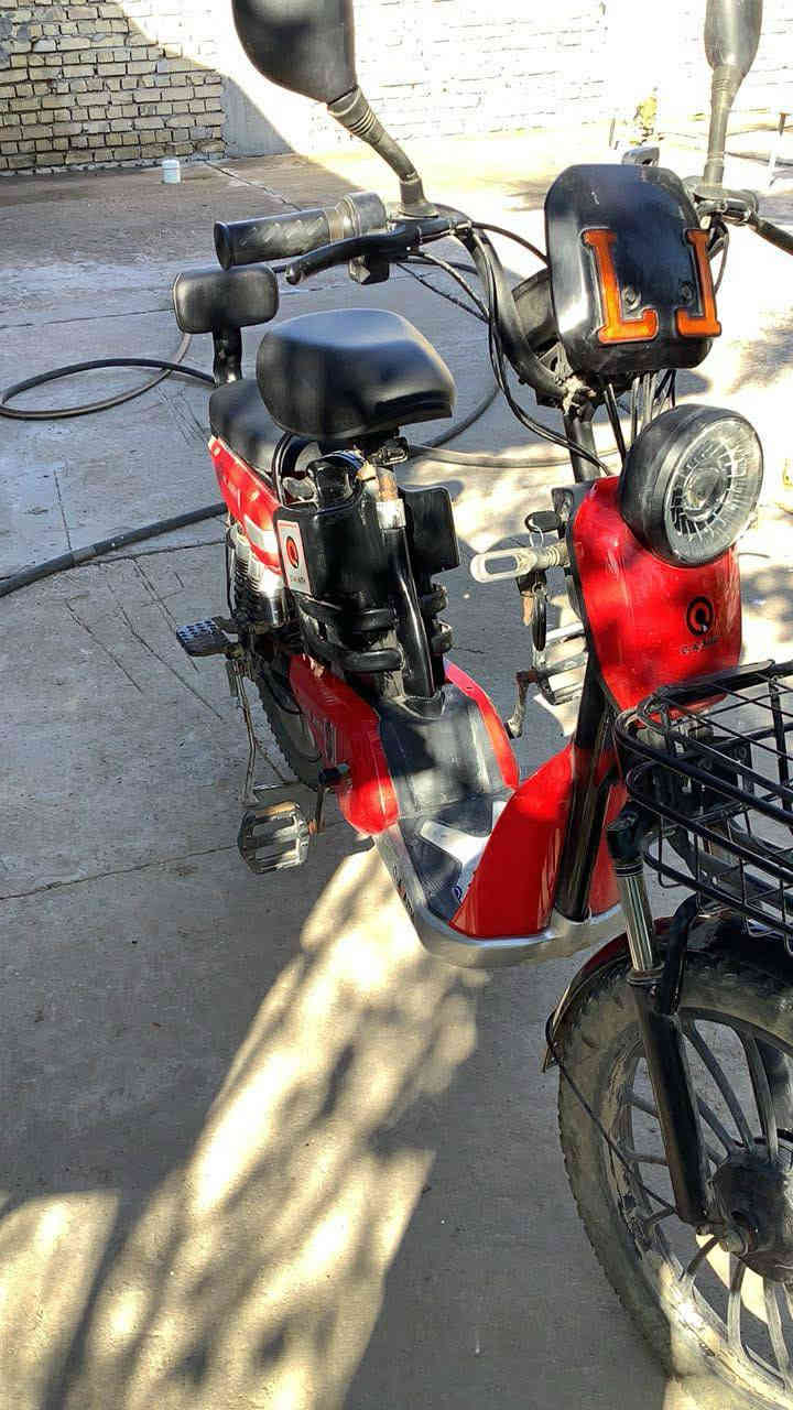 سلام عليكم باسكلال شحن  ألون أحمر 🔴 بطاريه  جديده  باسكلال موديل 2024  مكان أبو غرق قرب مؤل أهل خير  سعر 450 بي مجال قليل  تصال عله هذه رقم ***********
