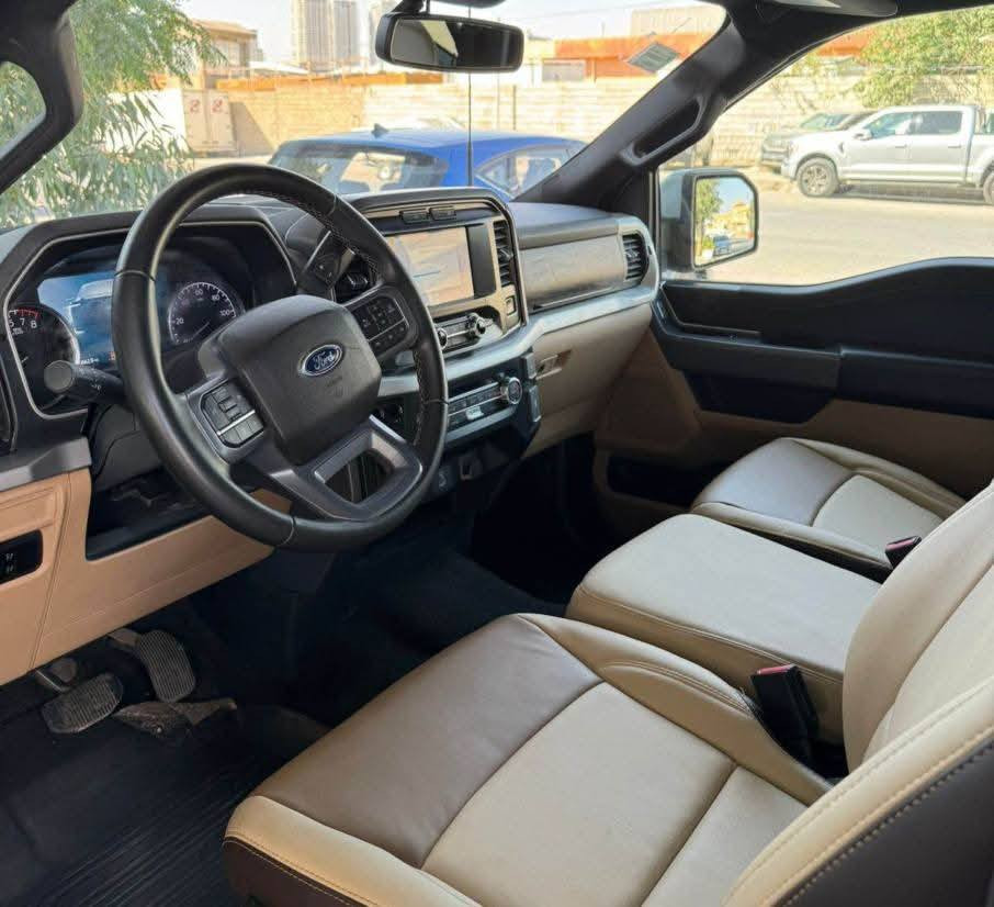 للبيع حصرا فورد 150سلفر
م 2023 xlt باب طويل بدي طويل 
فول رادار امامي خلفي شاشه دوار دبل اكسل اندوريد هاي تجي فول فول عدا السلايد ماشيه ٩٥ مايل 
8 سلندر تنفس طبيعي المرغوب السياره كاتي باقي شهرين علرقم . رقم شاصى موجود شويه صبغ بالجاملغ الخلفي وباب الصندوق السعر 237ورقه  فقط للاستفسار ***********
