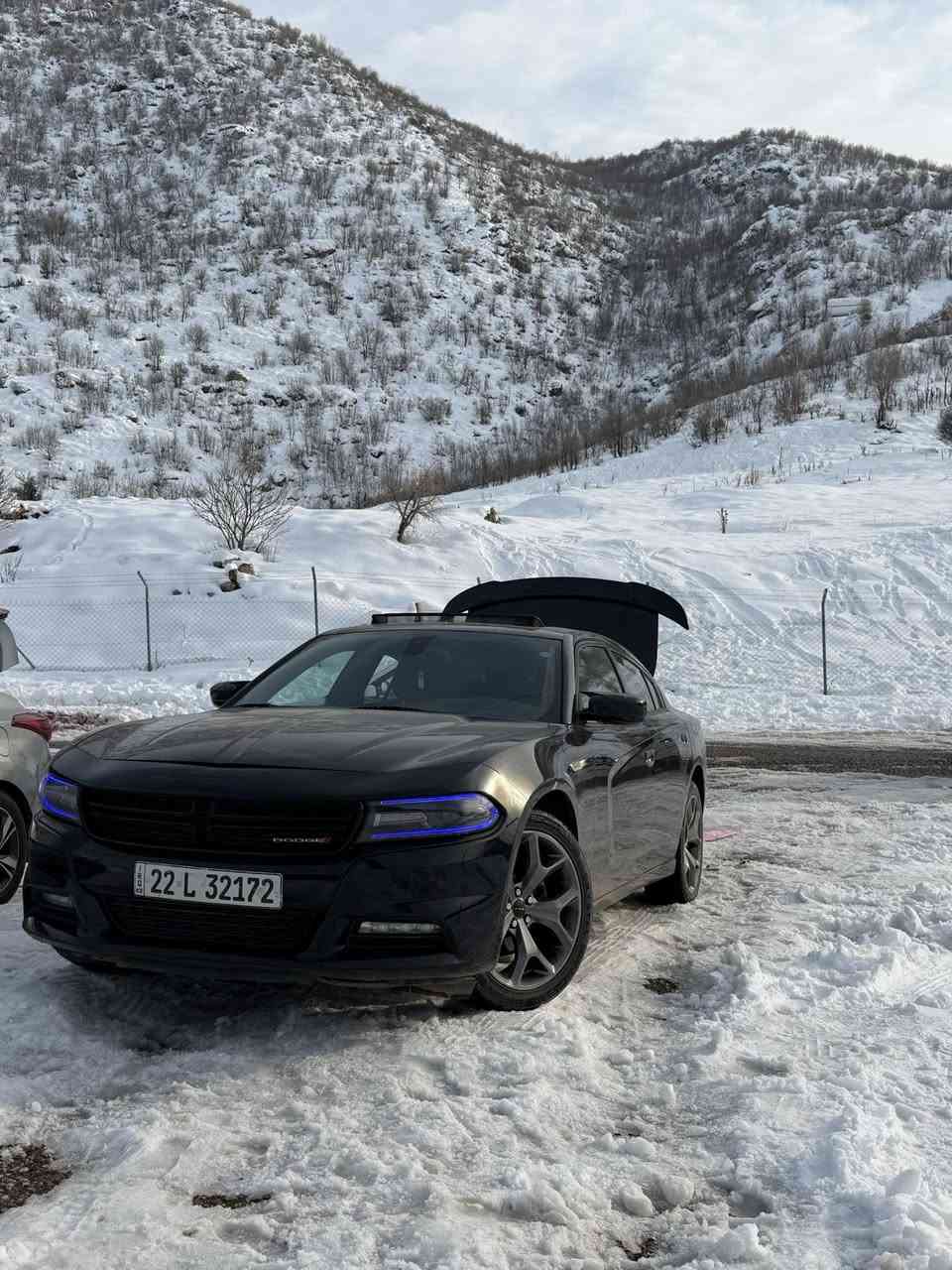 سلام وعليكم جارجر ٢٠١٥ فول SXT
سيارا بلا ضرر كلين بيه. بكانتين بارد بقط
فتحه كشن حار 
السياره مال بيت قديمه. عندي 
بكانه موصل 
السياره شرط حتى الدعميات 
بلا صبغ. السياره بسمي السنويه 
محرك كير شرط. 
شراي خابر وتدلل 

*********** بي وتساب 
***********
السياره احلا من الصور
