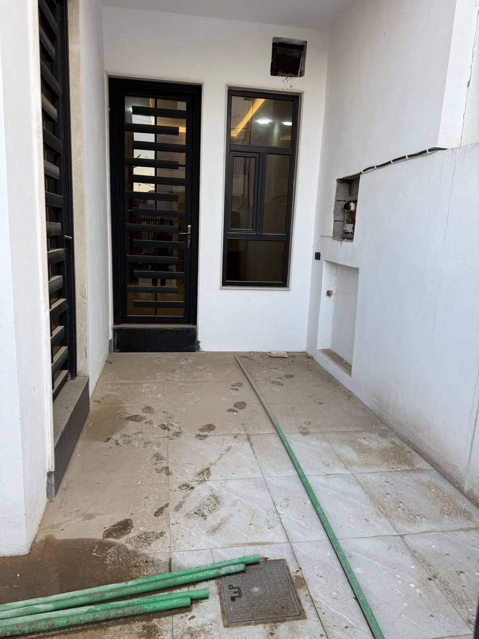 #عروض #مكتب #دانيه # للعقار #
#تجدون #كل #ماهوا #جديد #ومميز #لد #مكتبنه
🌟 فرصة مميزة لامتلاك بيت أحلامك! 🌟

📍 الموقع: درا للبيع مجمع النور

🏓خلف المول لهيكل 
🏓وصل جمعية 
📐 المساحة: [120] م²
🏛️ الواجهة: [6] متر] 
🛏️ عدد الغرف: [4] غرفة نوم 
🚿 عدد الحمامات: [2] حمام
🛋️ تفاصيل إضافية:
▫️ صالة واسعة
▫️ مطبخ [حار+بارد]
▫️ / كراج / سطح
▫️ نوع البناء: [حديث زيرو وتسليم فوري]

🏗️ عدد الطوابق: [ طابقين]
📶 الخدمات:
✔️ ماء حلو دائم
✔️ كهرباء وطنية

💰 السعر يذكر عنده الاتصال او مرجعة المكتب 

🔴الكائن سايدن التعليم العالي قرب مجمع الغزل
مكتب # دانيه # للعقار # 

🔴نستقبل كافة العروض العقارية في مناطق الموصل 

🔴سكني تجاري زراعي 

📞 للاستفسار والمعاينة:

📲 [*********** 

📲 [*********** 

#حي #الملايين #الاولى #الملايين #الثانيه 

#دار #للبيع #بيت #للبيع #تقطيع #الملاح
