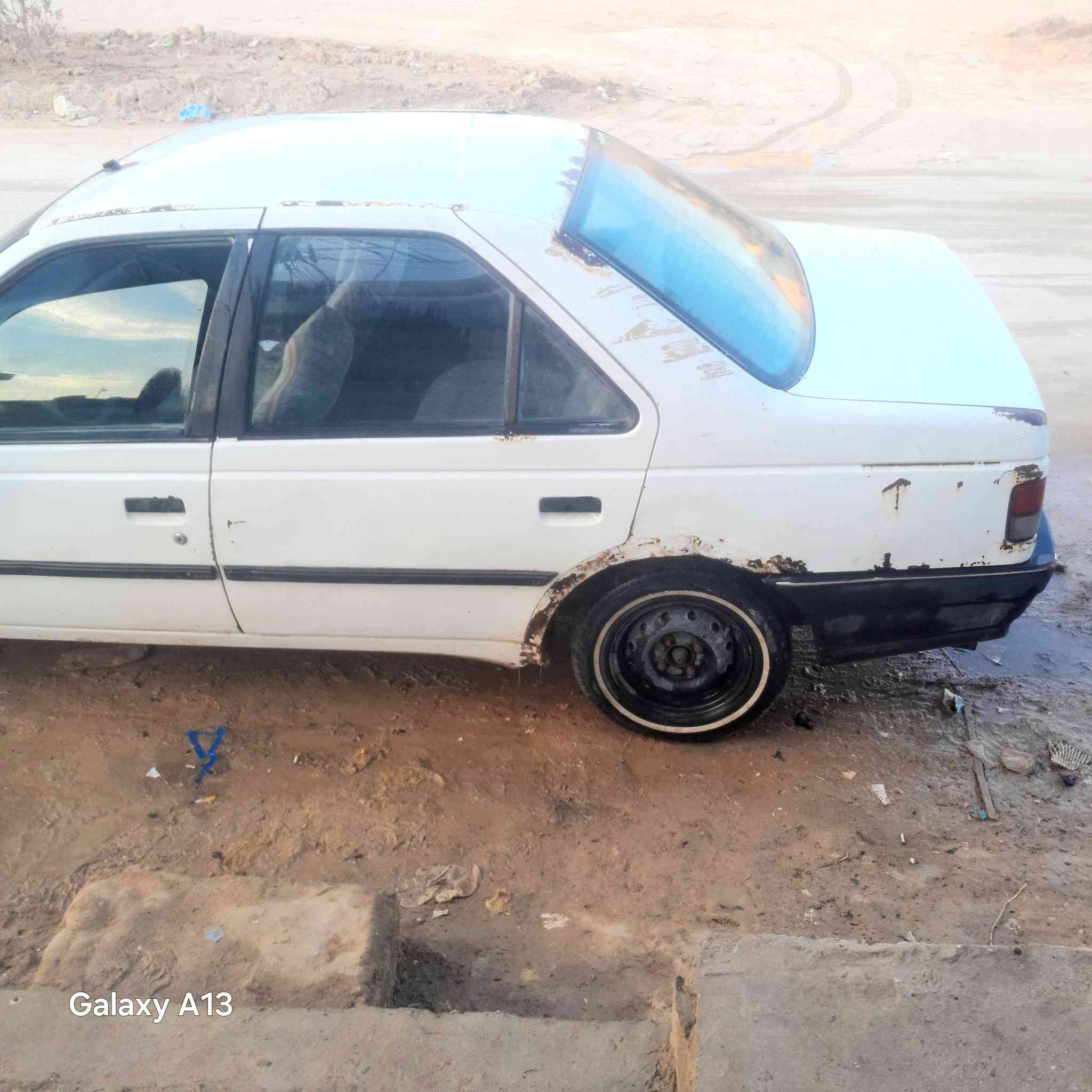 بيجو روى رقم نجف راعيه موجود كير ومحرك واكسن جدد دواخله نظيفه شواصيه معمره حداديه نص عمر سياره لاضربه ولا تبديل بس خياسات ببه وبنيده طاير نفسه مامبدل بور جديد مشط جديد كهربائياته شغاله تايراته نص عمر سياره مال بيت خير من الله بس عوزه ترتيبات شويه ١٨ وبيه مجال *********** واتساب مازنجر موجود
