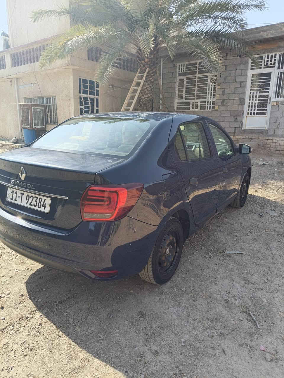 السلام عليكم رينو سيمبول موديل 2019سيارة بيه جاملغ صبغ بس الباقي كفاله كير مكينه  تبريد كله جديد صدر امامي خلفي جديد السعر 75 المكان بغداد بسمي رقم الهاتف ***********و ***********
