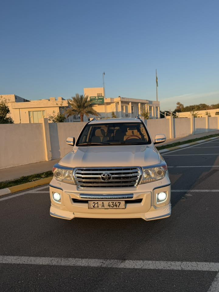 لاند کروزر
مودیل 2014

فول فول مواصفات بريم

رقم سنوية جديد 2030

ماشية 134 حقيقي

مكفولة 

بدون صبغ بس بارد بي

سونر موجود

سعر 400 ومجال
مكان كلار سليمانية 
رقم ***********واتساب
