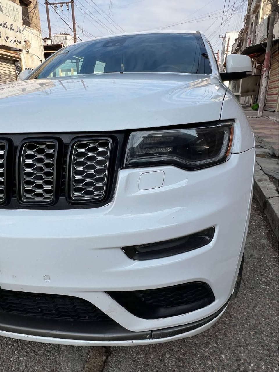 للاتصال ***********
جيب 2018 اوفر لاند 
فول 1/1 
حادث جاملغ وبنيد  
بصمه 
تشغيل عن بعد
بوب بصمات 
باب خلفي كهربائي شفط
بانوراما 
مري جانبيه شفط
نقط عمياء 
🔊 سماعات هارمن 
جلد الكراسي تدفئه تبريد 
تبريد منفصل 
فول انظمه قياده 
سياره  فول تحكم ستيرن 
دفع رباعي 4*4
زينون 
سياره نظيفه ماشيه  ٧٥ الف مايل
سعر السياره ٢٣٥ $ 
مكان السياره 
المنصور 
الغزاليه 
*********** بغداد, العراق
