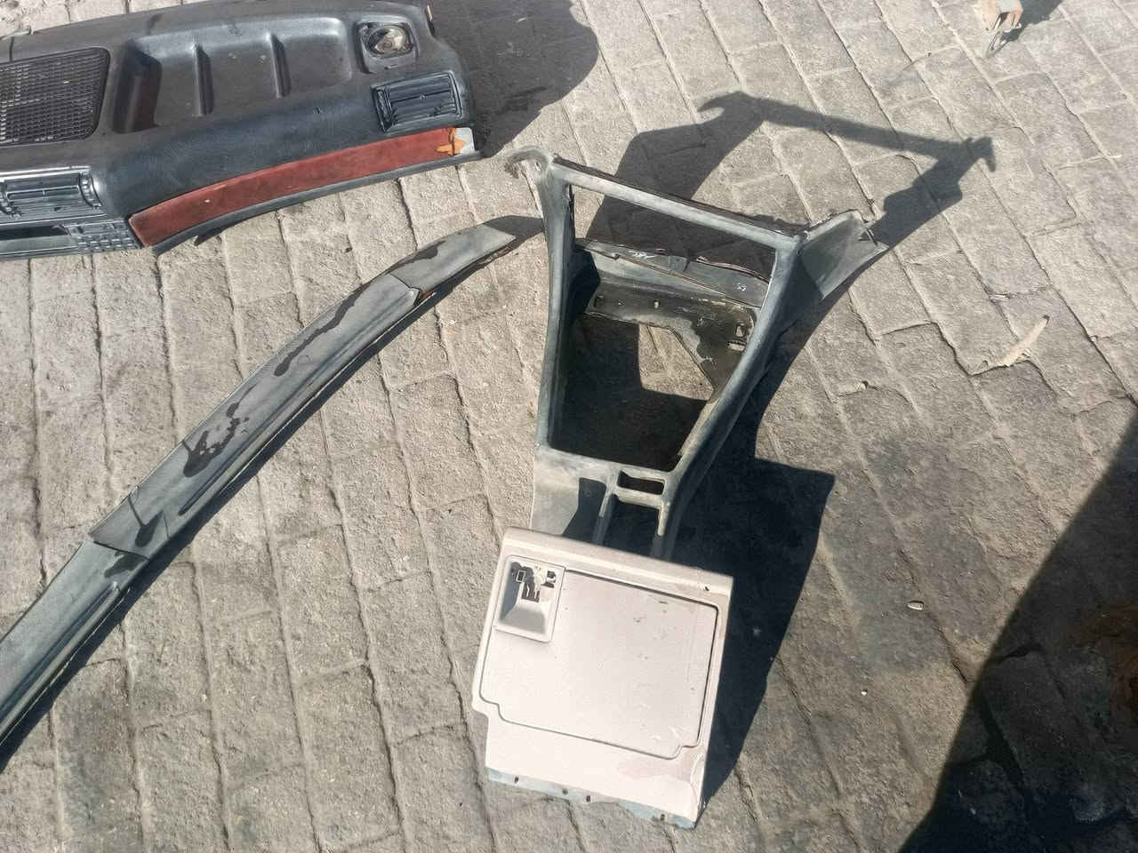 يلة يابة وين ليدور حار ومكسب ورخيص😅
شتحتاج غراظ 700او خفاش 
بغداد المدينة ***********
