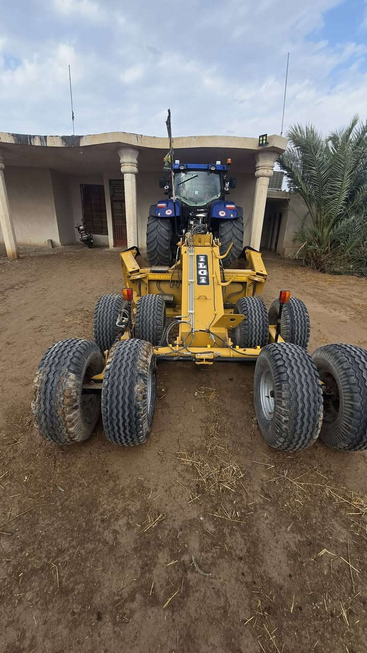 للبيع معدلان يلجي iLGi سكس اربعه متر مديل 2024 مشتغل 300 ساعه الاستفسار ***********
