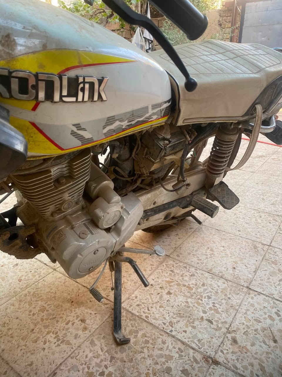 سيفان 2025 كلشي مابيه بس ممغسوله ماشيه قليل نقص زنجيل فقط مكاني ديالى بعقوبه سعر 550 بيه مجال قليل
***********واتساب فقط
