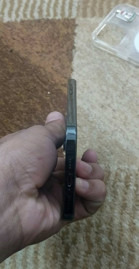 آيفون 12برو ماكس
256ذاكرا
78بطاريا
مستبدل شاشا شرط اصليا 
فيس إيدي واكف 
مكفول كامل 
سعر 425الف 
مو شراء رجاًن لا تعبني 
موقعي موصل جانب الأيمن حي 17تموز تصال عل هذا الرقم
***********
رجاًن اقرأ المنشور قبل لا تعلق
