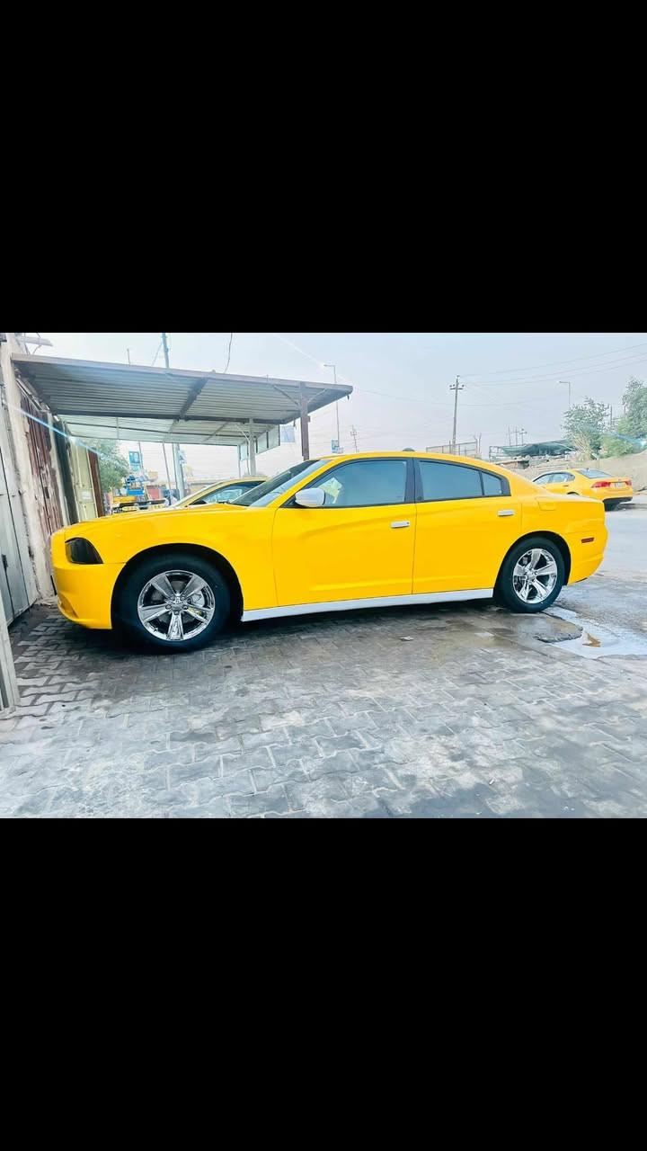 السلام عليكم جارجر موديل 13 تعمير بل لغد الايسر جاهزه سياره شراي اتصل ودلل سعر ١٤٠ وبيهه مجال مكان سياره ديوانيه ال بدير  ***********
