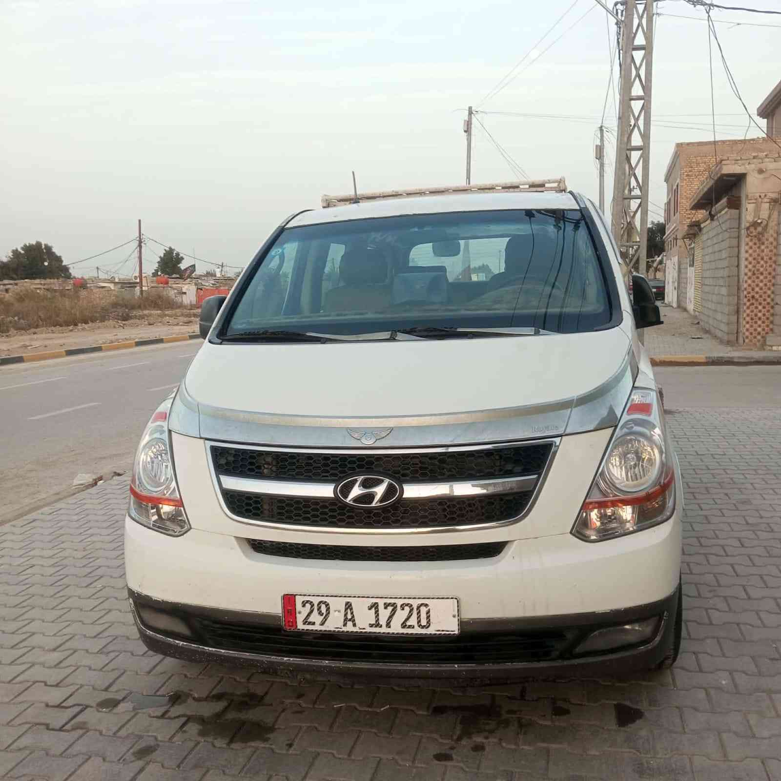 سلام عليكم ستاركس موديل 2011 مكينه مسكر صار شهرين مشدوده مكان كوت الشهداء ***********
