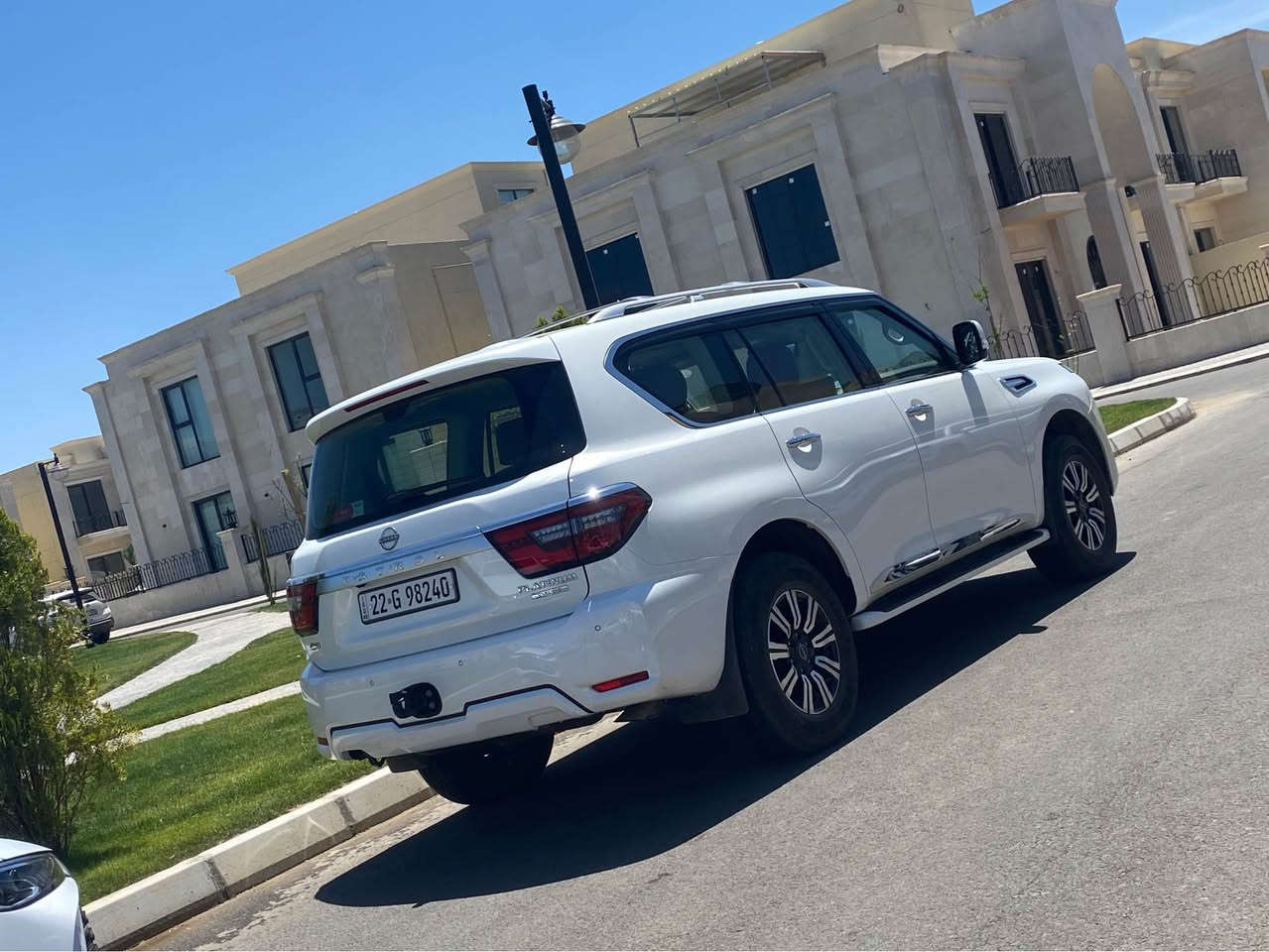 السلام عليكوم 👋

nissan patrol 2024

الموديل : 2024

اللون : ابيض 

السعر : 490$$

المسافة المقطوعة : 17000 KM

حجم المحرك : 6 سلندر ( 4،0L )

محرك  ( بانزين -  )

نسخة DM-i

سيارة مرقيم اربيل 

المواصفات : 

بصمة - كارت 

بصمة تغشيل عن بعد

بصمة باب

ويل كب كروم اسود

لايت زينون

اشارات ليد

اشارات مري

شاشة لمس

كشنات جلد لون مشمشي

كاميرا خلفية

حساسات خلفية

وبقية المواصفات المعروفة 

سعرة 490 $ بي مجال 

العنوان : 

اربيل 

للاستفسار والاتصال على الارقام التالية :

*********** ☎️ أربيل, العراق
