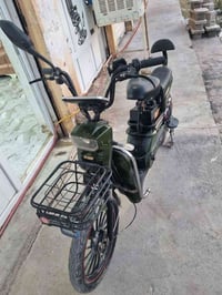 دراجه شحن للبيع بسعر مناسب  اتصال ع هد  رقم 07507049807