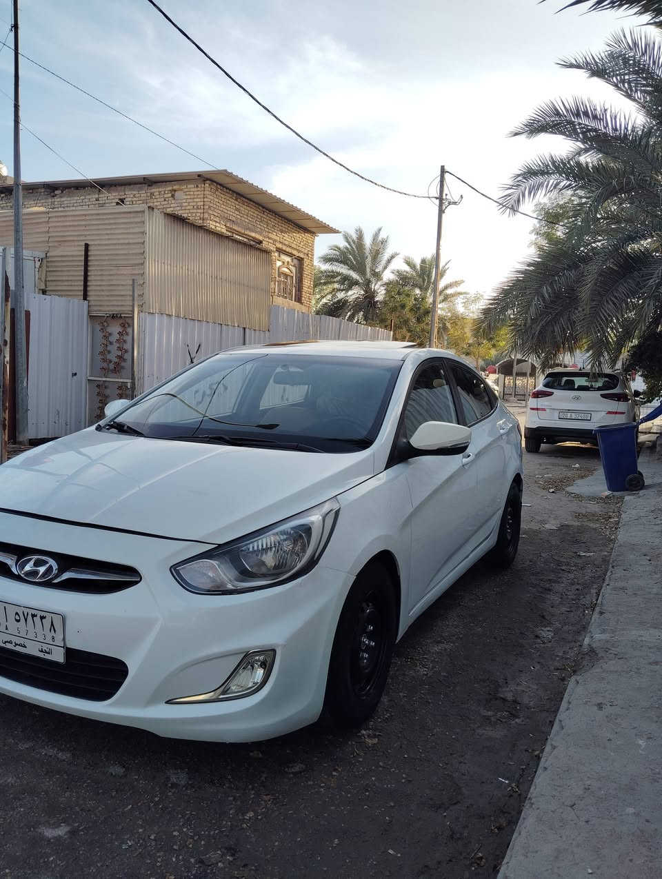 اكسنت خليجي موديل 2015 رقم نجف تحويل ثاني السياره بيها ضربة بچم الشواصي مليوحات اطرافهن معدلات وشويه صوب واحد من اللغد متعدل البنيد مبدل والجاملغات نفسهن ما مبدلات بيهن بارد جاهزه السياره من گير محرك تبريد شغال ثلج🥶 حداديه تمام كله والسياره كاعده ونصبتها حلوه وترايها كلش حلو
محرك 1600 شرط لا بخار ولا صوت 💢 
فتحه سقف💢 تحكمات صوبين 💢 اشاره بالمرايا 💢 
السعر المطلوب ((  84  $ )) بيها مجال للشراي 
للاستفسار الاتصال على الرقم ***********
اخيك أقره المنشور واني خادم ..... مكاني نجف دور الهنديه 
تراهم مراوس حسب القناعه
