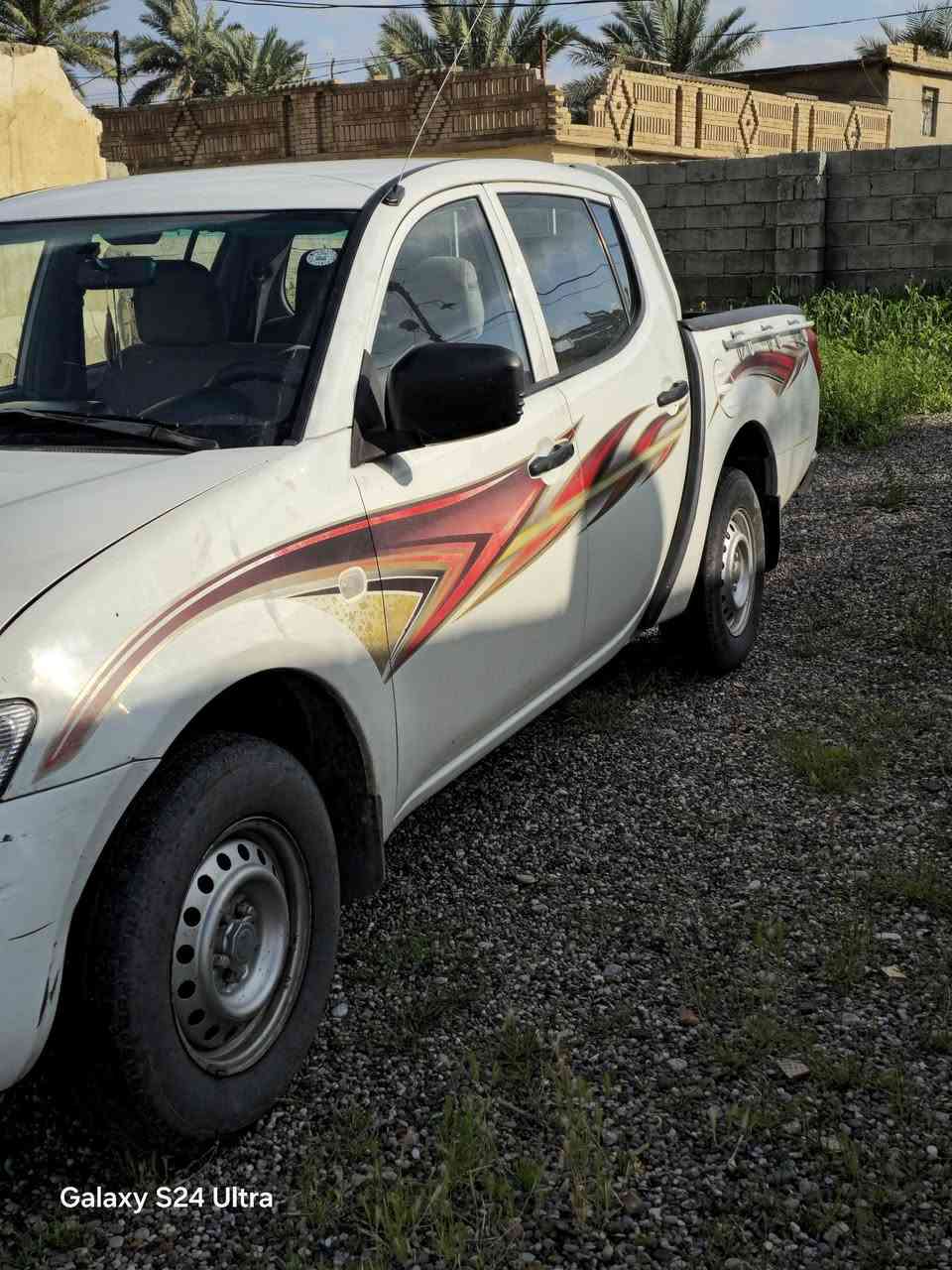 للبيع موديل 2013 سعر 140 الاتصال ع ***********
