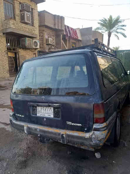 دوج موديل 92 باسمي سنويه ساقطه ماكينه بيها بخار كلها على البلاد اريدها ب 20 ورقه ***********
