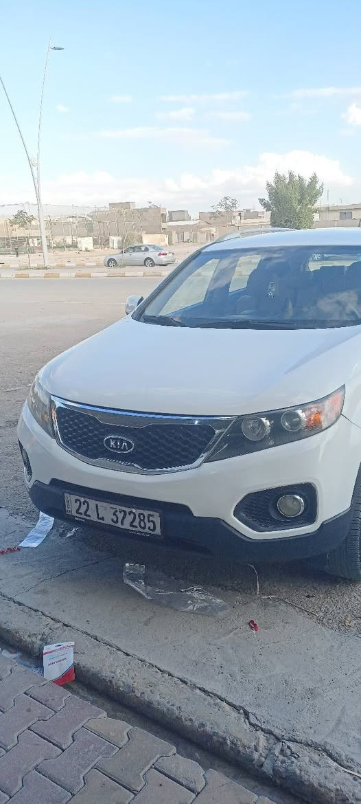 السلام عليكم سورنتوا 12 خليجي 7 راكب مكفوله بيها شبر بارد اسفل باب الخلفي يمين سياره مكينه 2400 مجفته شغل درجه اولى وجاهزه مابيها نقص سعر 135 وبي مجال مكان السياره انبار هيت 
***********
