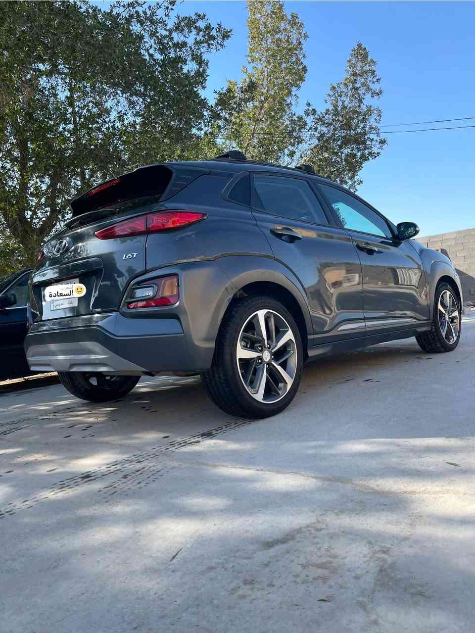 سلام عليكم
كونا للبيع 🚘
٢٠٢٠

وارد امركي 

ماشيه ٤٤ الف حقيقي 

مابيه صبغ 

حادثه دعاميه اماميه امبدله نفس الون 

١٦٠٠ تيربو 🚀

رقم بغداد بسمي 

سياره نضيفه 

سياره فول موصفات  🚘

سعر ١٦٠ 💸

***********
